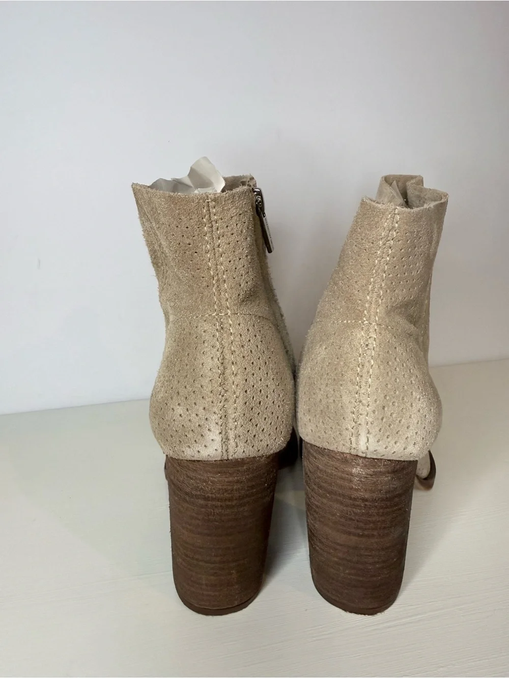 Vince Camuto Taupe Perforated Suede Pointed Toe Ankle Booties Size 9.5